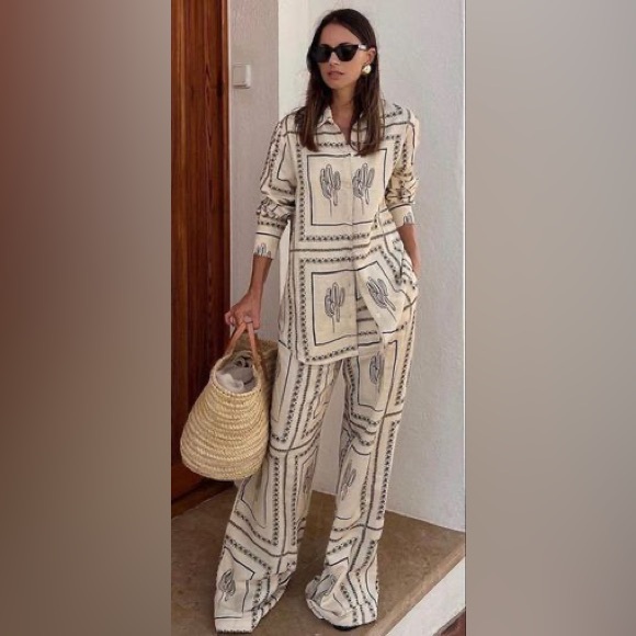 Pants - Viral 2 piece desert cactus set